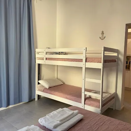 A Due Passi Dalle Cinque Terre N2 *